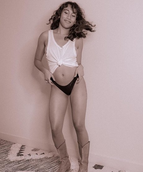 Sydney Park nude leak onlyfans