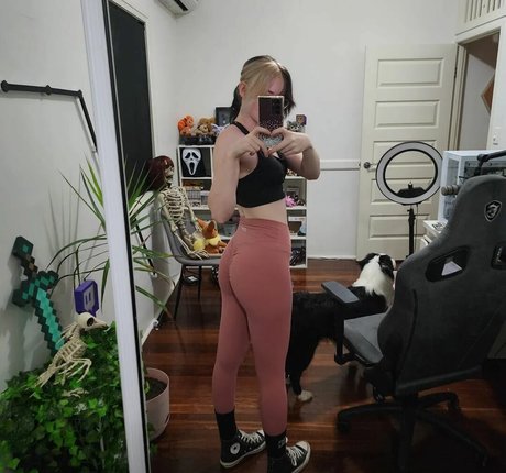 DeadlyKitten s Kofi leaked onlyfans