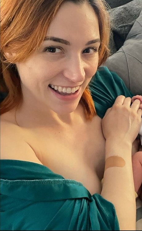 Becca Scott onlyfans leak xxx