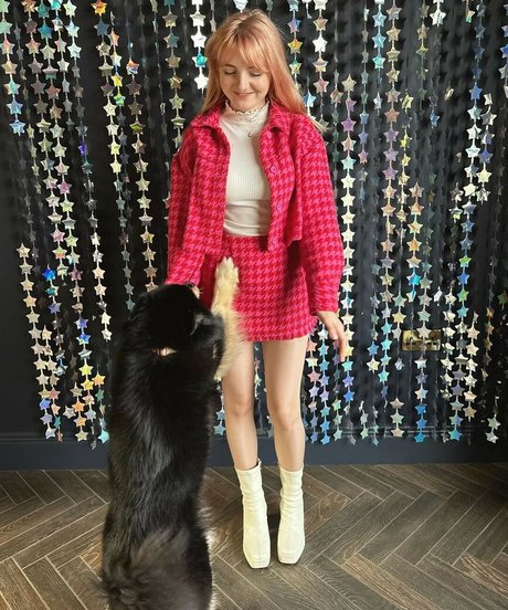 LDShadowLady onlyfans content type