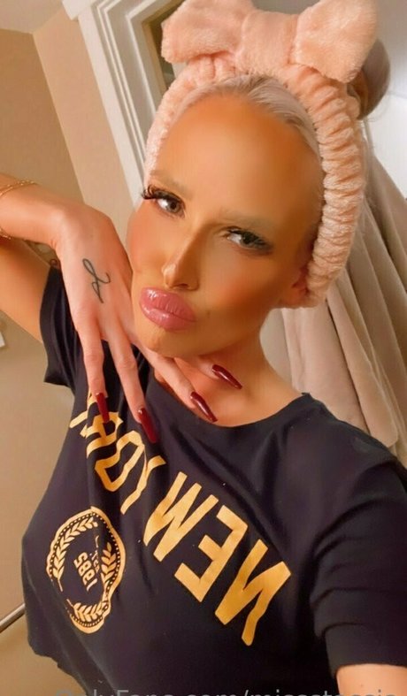 missstassia naked onlyfans