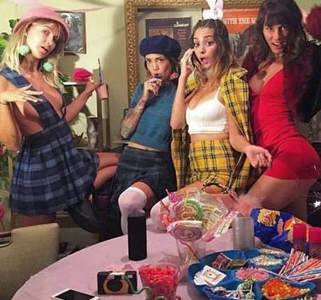 Lola Abbey nude leaks onlyfans