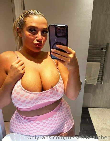 Misschloeamber onlyfans leaked photos