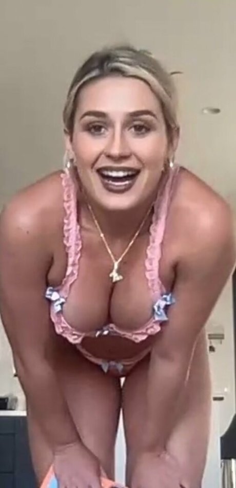 Lauren Corazza onlyfans leak new