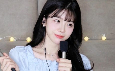 Asmr Yeonchu onlyfans sexy