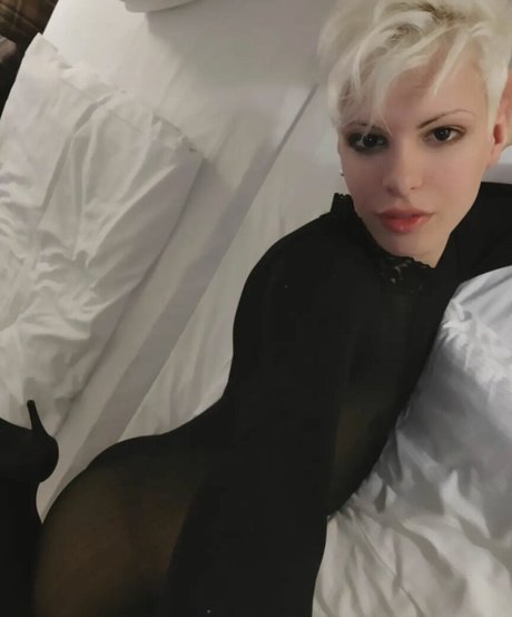 Blonditwink onlyfans naked porn