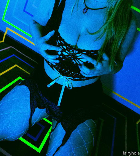 fairyhole nude on onlyfans