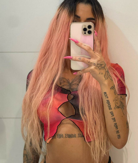 Azzy MC porn onlyfans