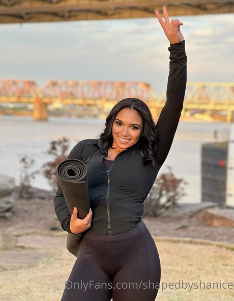 shapedbyshanice naked onlyfans leaks