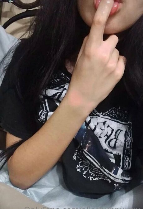 alicebunnyuwu leaked onlyfans pictures