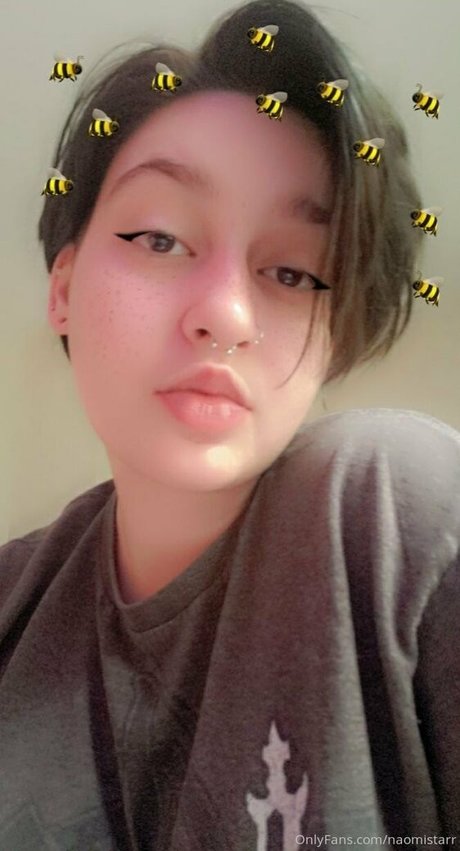 naomistarr onlyfans strip