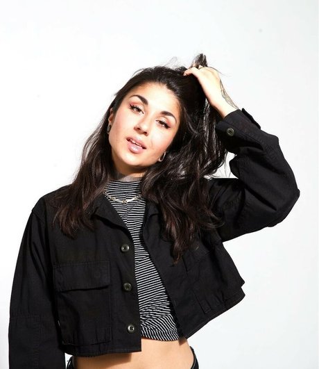 Krewella onlyfans lesk