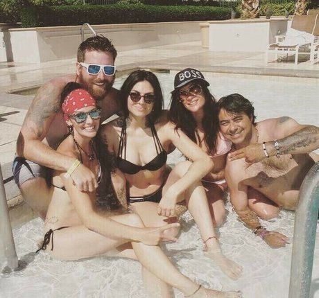 Krewella onlyfans gratis