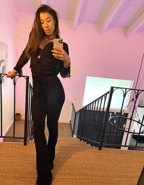 Lotus Bombb onlyfans porn nude