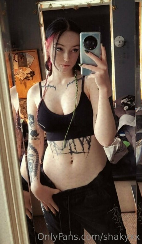 shakyxx tits onlyfans
