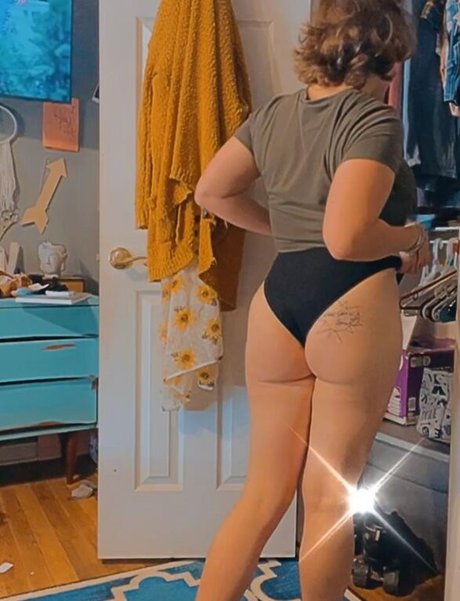 Shwayze Babes only fans photos