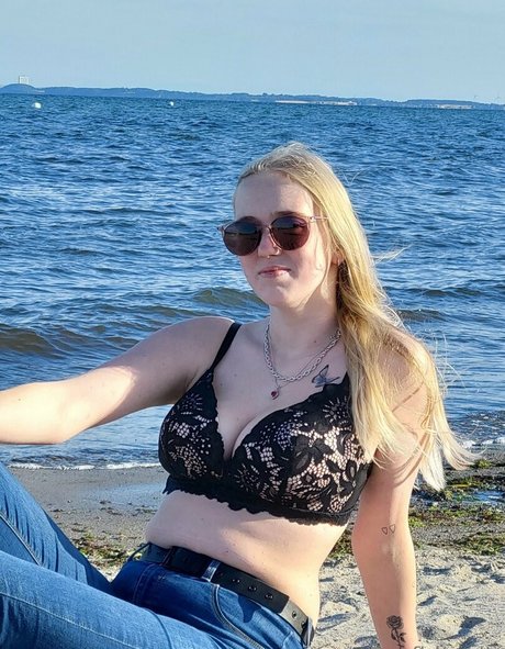 dorfblondie onlyfans pictures