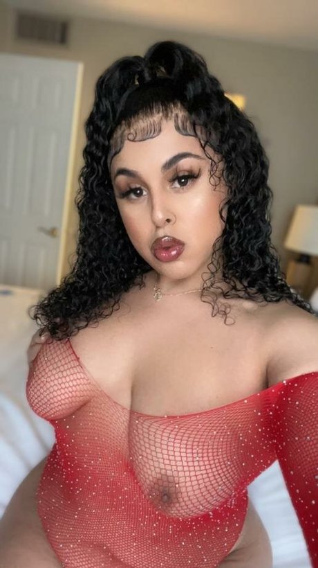 foreignb18 onlyfans model