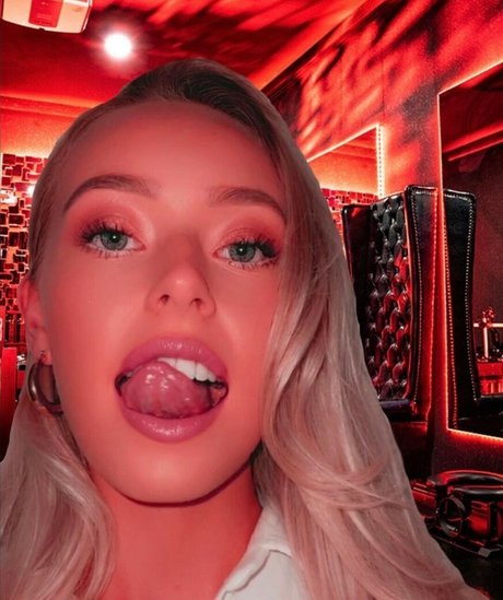 Obey Cardi only fans pic