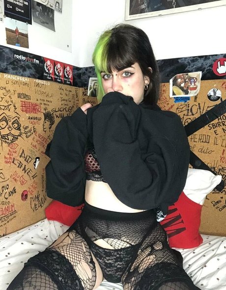 fer raglia naked onlyfans