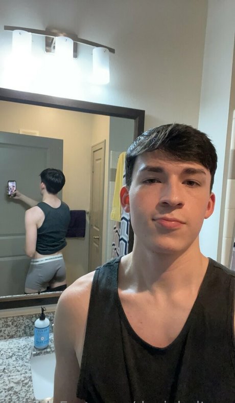 devinholtxxx only fans pic