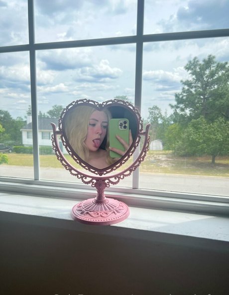 aurorabrookefree only fans review