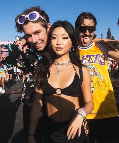 Maru Lee naked on onlyfans