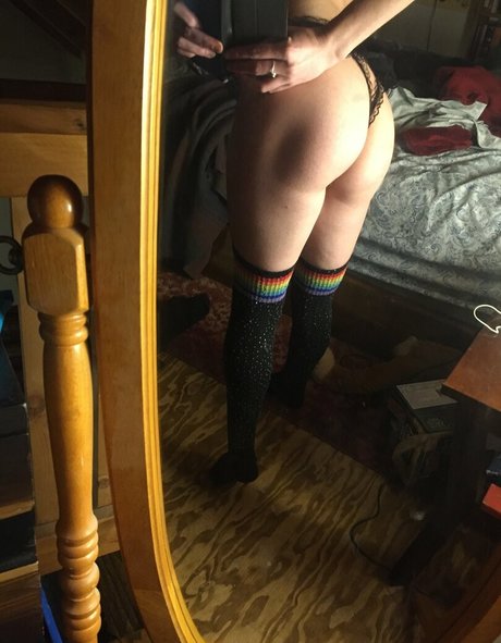 ninaxxxxnn onlyfans model