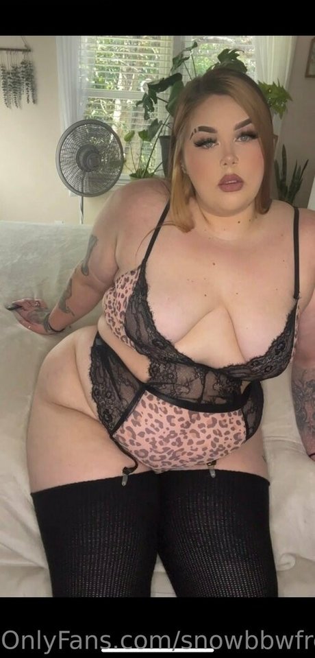 snowbbwfree naked onlyfans pics