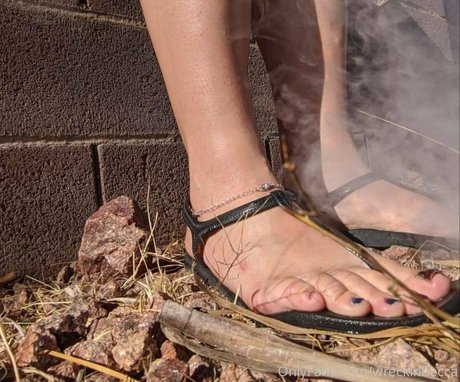 wreckinbecca nude onlyfans leaks