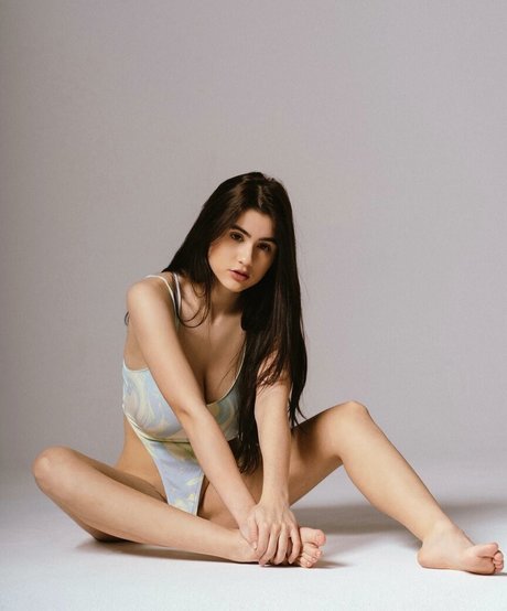 Xlovr onlyfans sextape leak