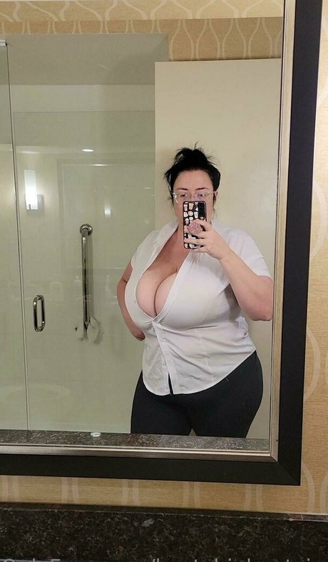 bustybigbootyjudy Profile pic