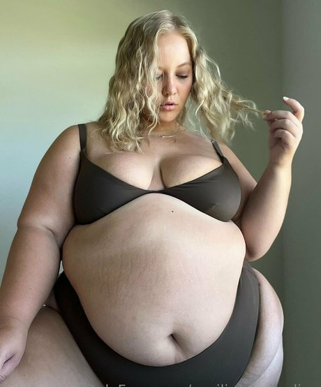 ceciliaxemilyclips nude onlyfans leak