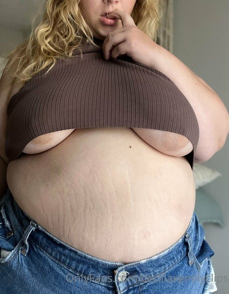 ceciliaxemilyclips nude onlyfans pics