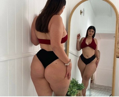 Xanthia Efthymiou only fans naked