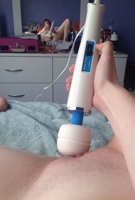 melvniely onlyfans topless