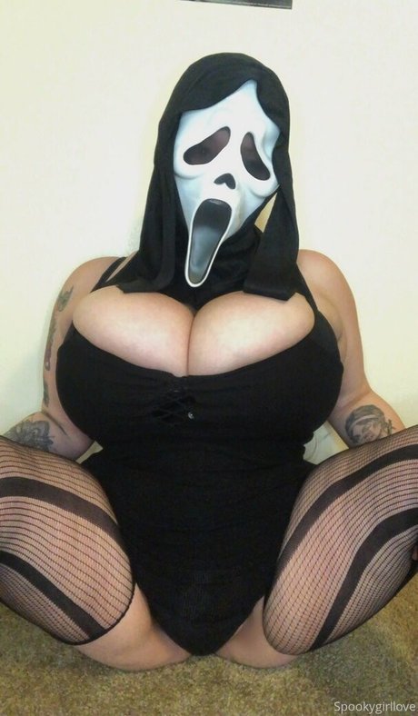 SpookyGirlLove onlyfans nudes