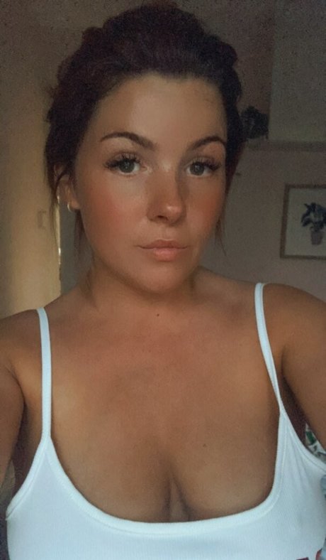 Laura Delaney onlyfans leaks free