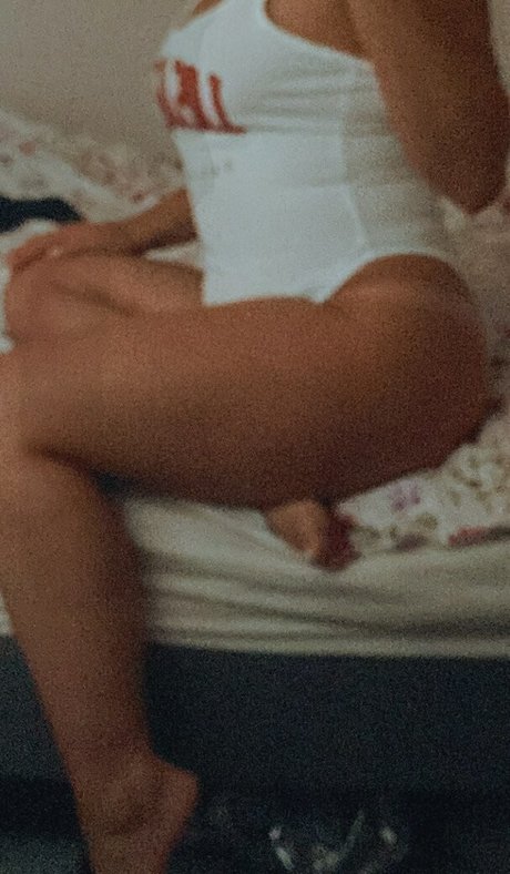 Laura Delaney onlyfans nude leaks