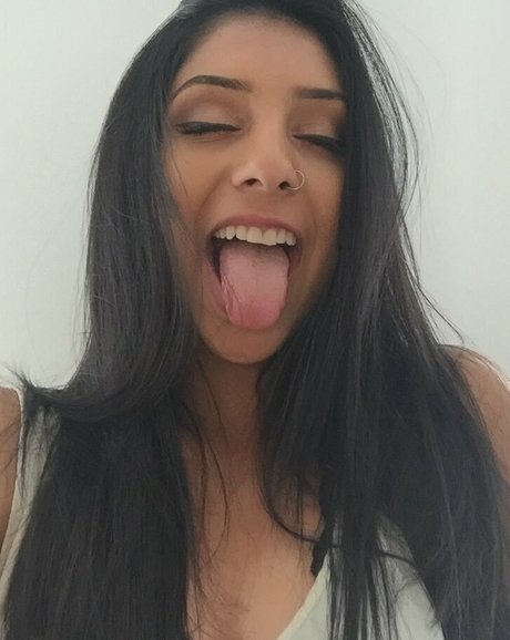 Iman Moosa nude onlyfans leaks