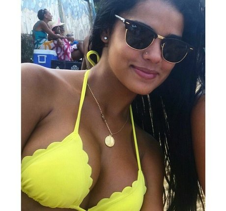 Daniela Baptista onlyfans pics