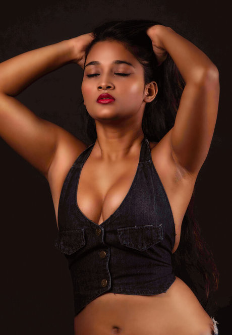 Tanyasinha Lovers sex tape onlyfans