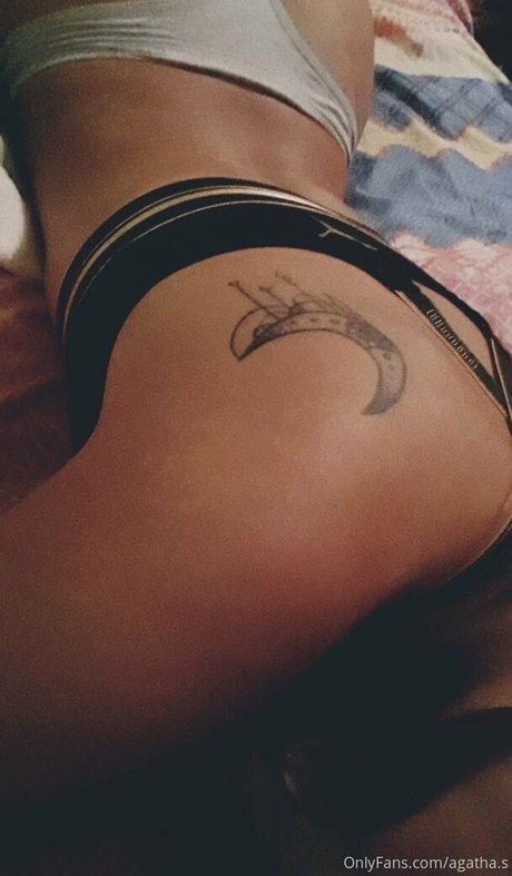 Agatha S onlyfans naked leak
