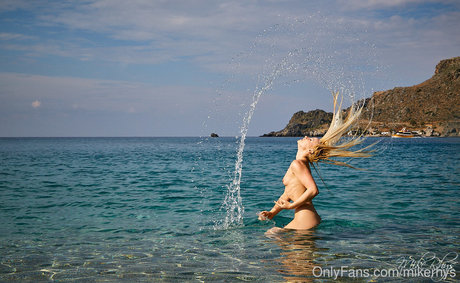 mikerhys onlyfans pic