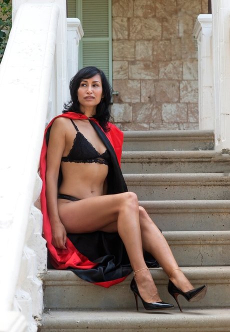 Yana Sunrise onlyfans lesk