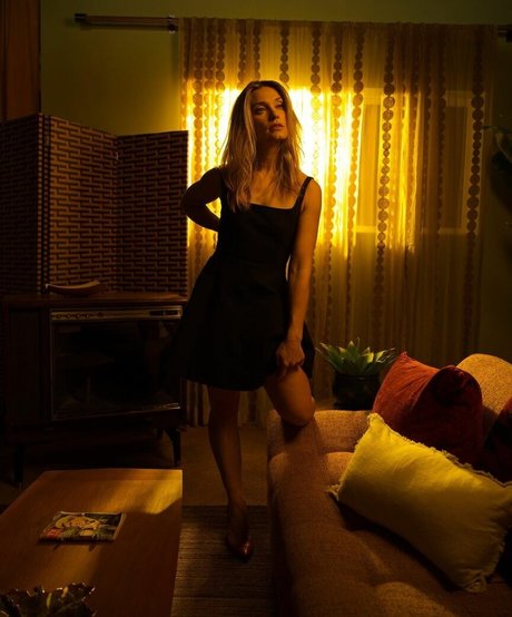 Spencer Grammer strip onlyfans