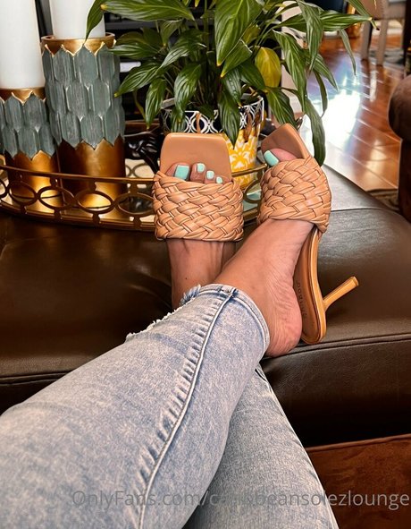 caribbeansolezlounge porn onlyfans