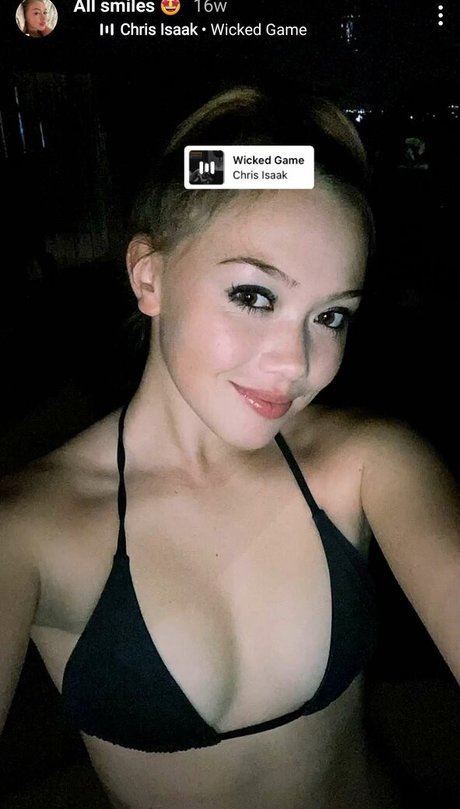 ASMRLia onlyfans explicit content