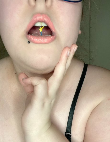 misshoneycatt naked only fans