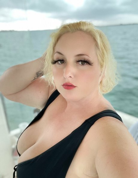 sweetcherrybbw topless onlyfans